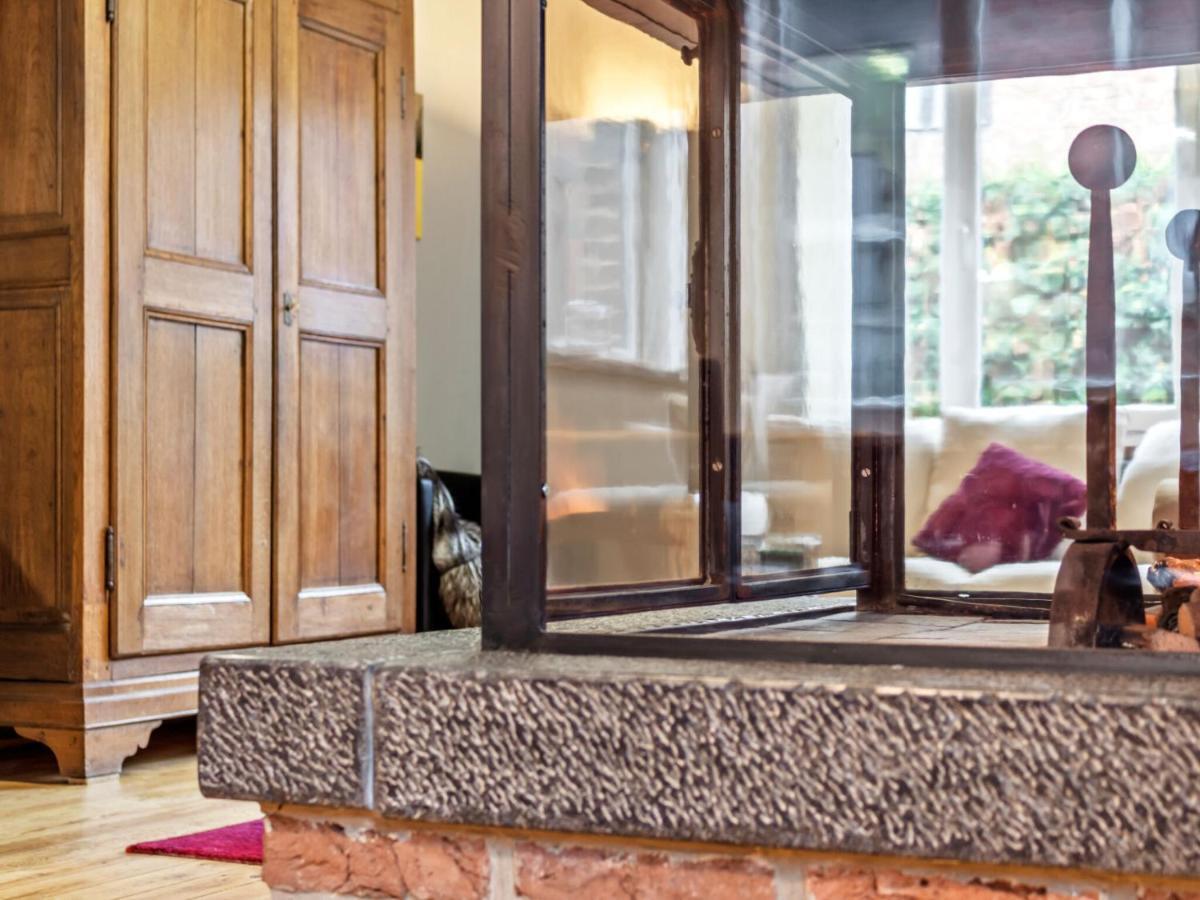 Stylish Apartment In Dinant Near The Maas 外观 照片