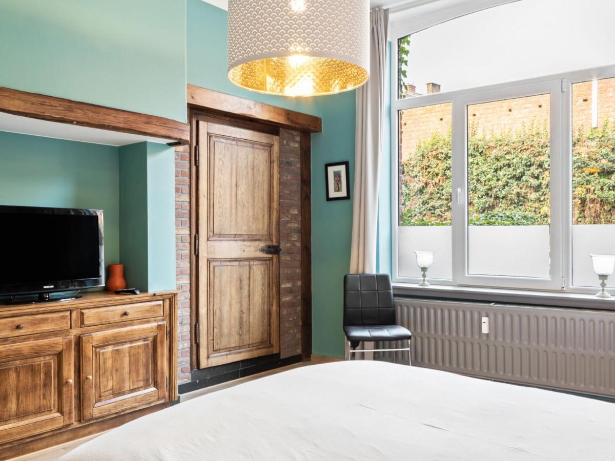 Stylish Apartment In Dinant Near The Maas 外观 照片
